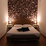 Donna Cinzia 3*