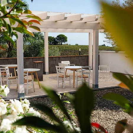 Donna Cinzia Bed & Breakfast 3*